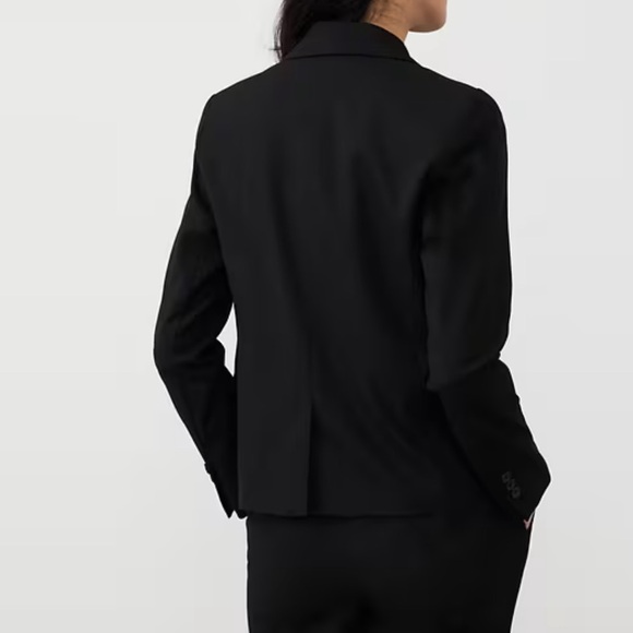 NWOT Banana Republic Marrotto Women's Black Blazer - Picture 3 of 6